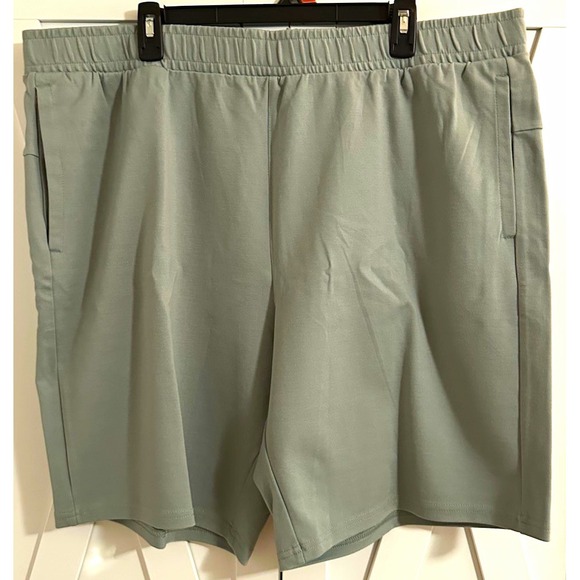 Member's Mark Other - Member's Mark Luxe Short Men's 2XL Soft Sage Athletic Drawstring Zip Pocket